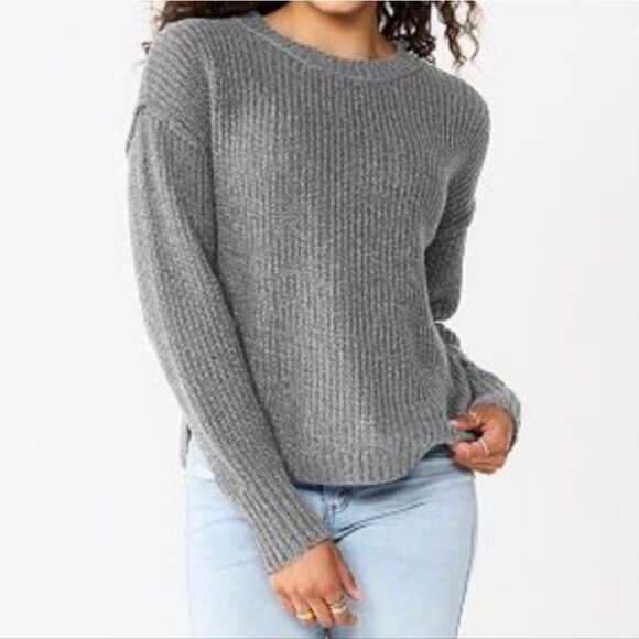 SO® Grey Haze Crewneck Curved Hem Knit Sweater - Picture 1 of 13